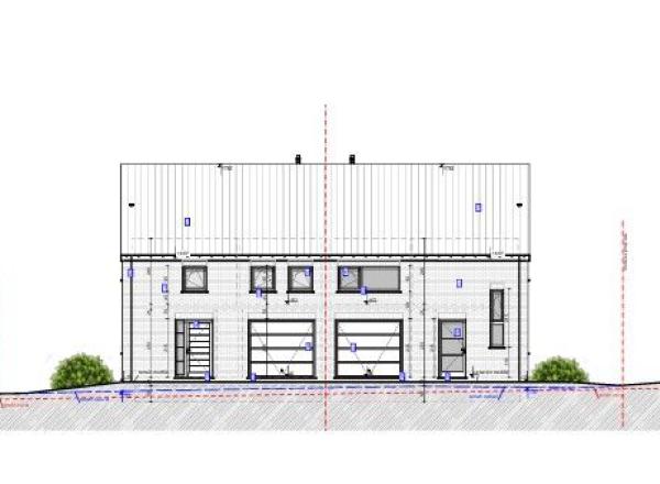 Une nouvelle éco-construction (structure bois) de 144,00 m² avec un petit grenier et une cuisine équipée. Clé-sur-porte prête à vivre. Sur un terrain plat de 1.276 m². Situation géographique stratégique à 240 m de la Place d'armes.